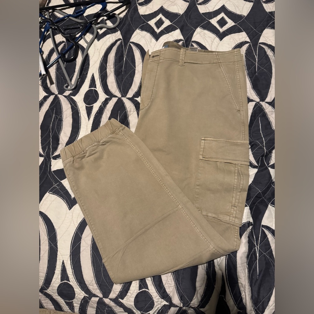 Khaki bundle